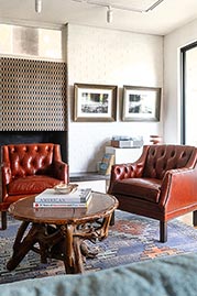 Lucky armchair in Mont Blanc Chianti leather